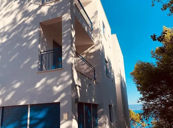 Elu Iris Ξενοδοχείο