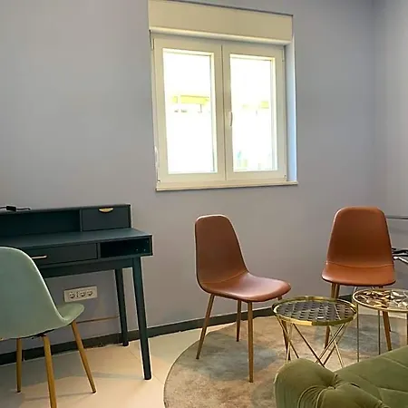 Elu Iris Hotel