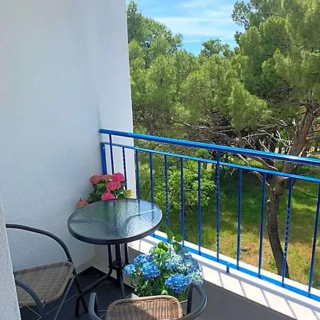 Elu Iris Hotel